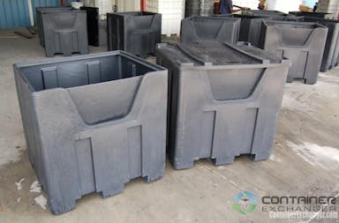 Pallet Containers For Sale: New 47x40x47 Solid Plastic Tubs In South Carolina - image 1