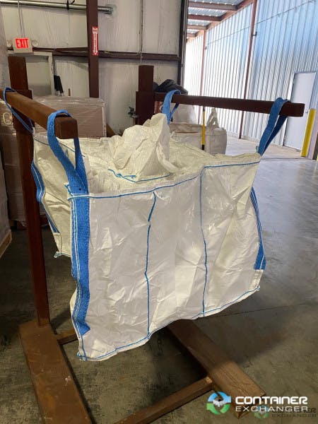 Bulk Bags - FIBC For Sale: New Unprinted Baffled 38x38x28 Spout Top and Bottom Coated Sift Proof Texas In Texas - image 2