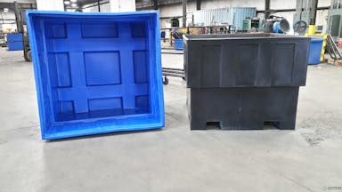 Pallet Containers For Sale: New 60x60x48 Rigid Solid Plastic Tubs In South Carolina - image 1